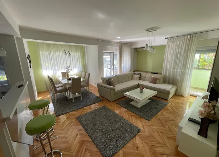 Maria Charming Apartment
